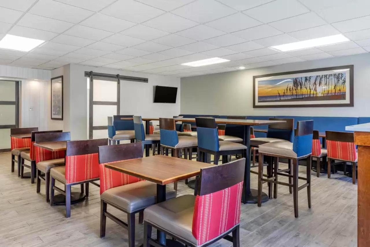 Comfort Suites Southport - Oak Island Exterior foto